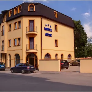 3* Hotel Attic