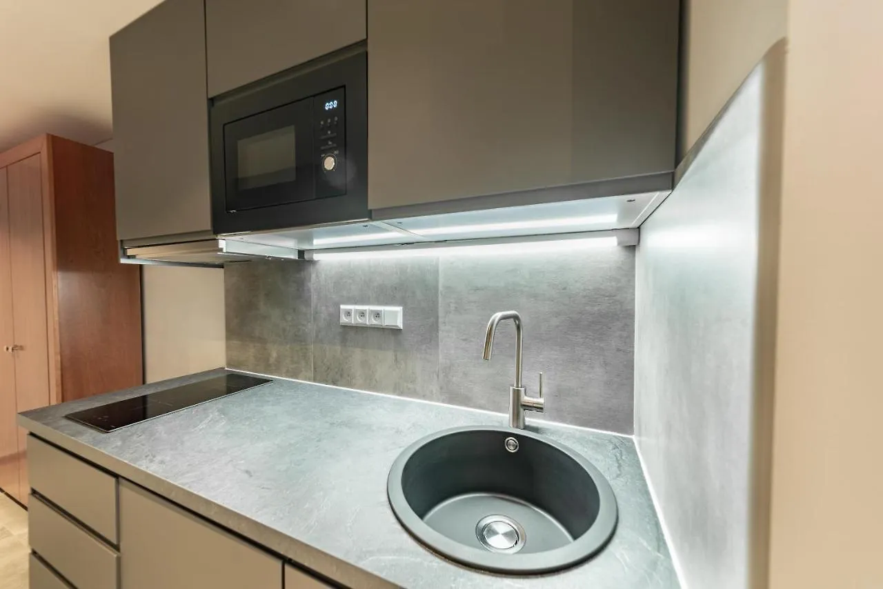 Abri Hotel Praga 3*,
